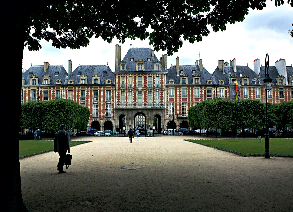 Ampliar Place des Vosges, Paris