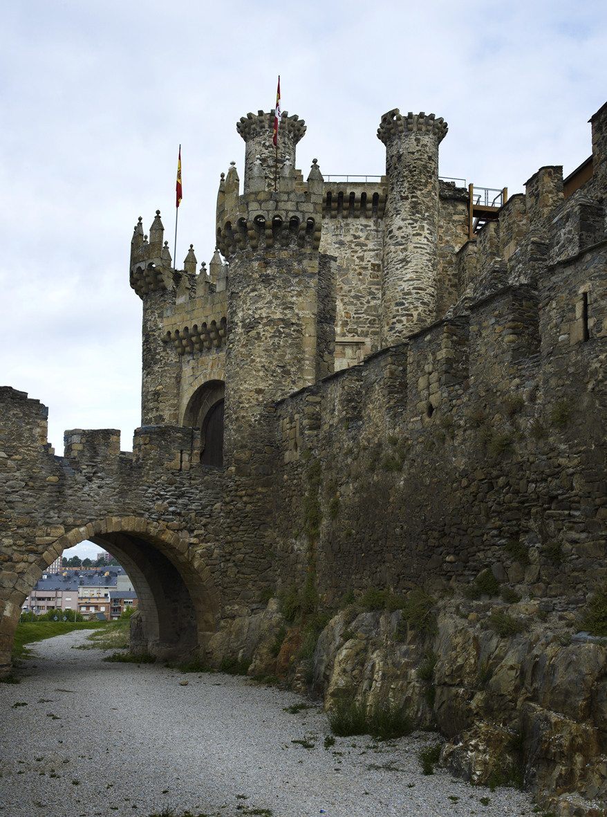 Ampliar Ponferrada (Len)