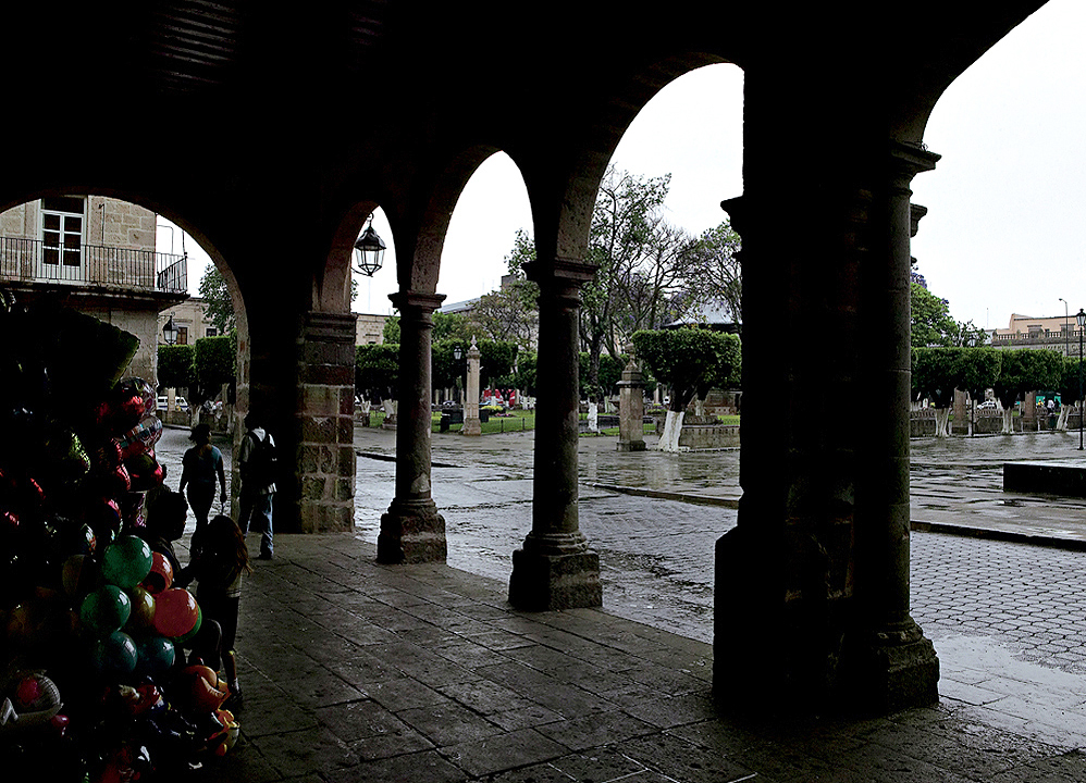 Ampliar Plaza de Armas, Morelia